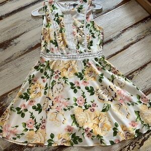 Disney Brand Princess Dress. Small. Floral. Cool and lightweight.